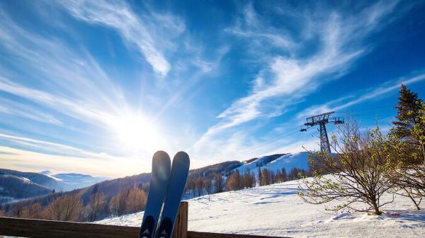 Top raisons pour choisir les vacances d'avril pour skier